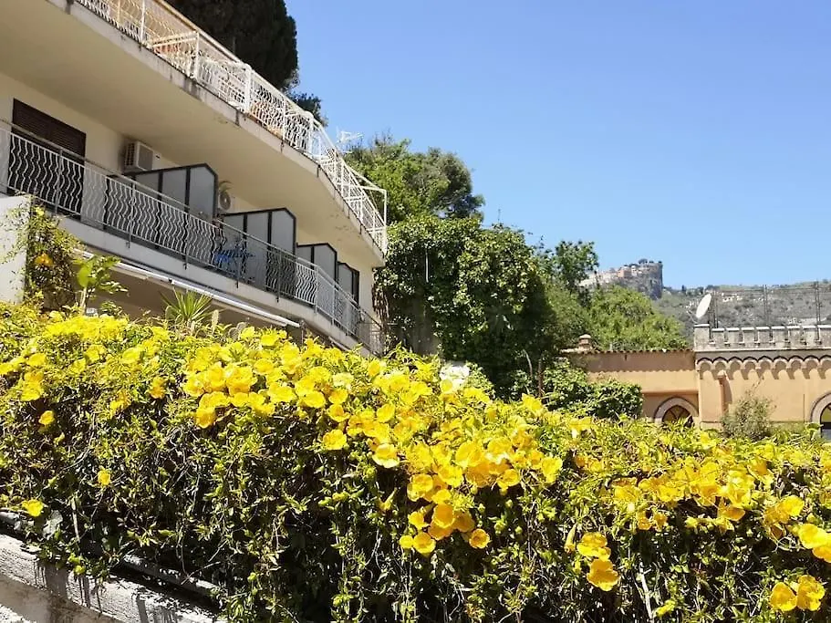Casa Archia Ristrutturata Con Balcone Vista Mare Apartment Taormina