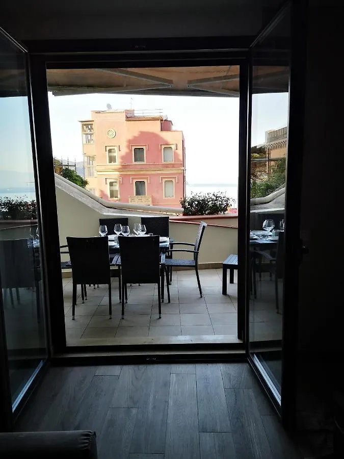Casa Archia Ristrutturata Con Balcone Vista Mare Apartment Taormina
